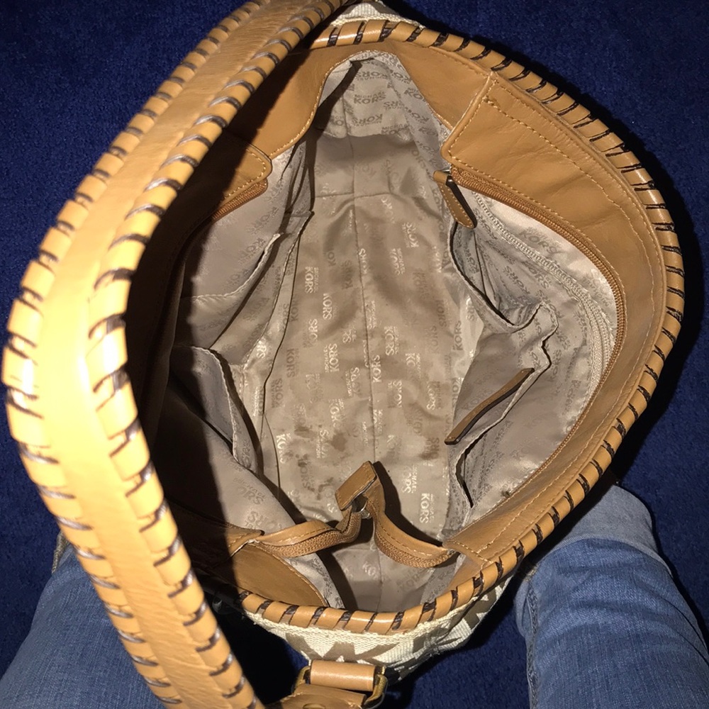 EUC Michael Kors Bag - Picture 3 of 6